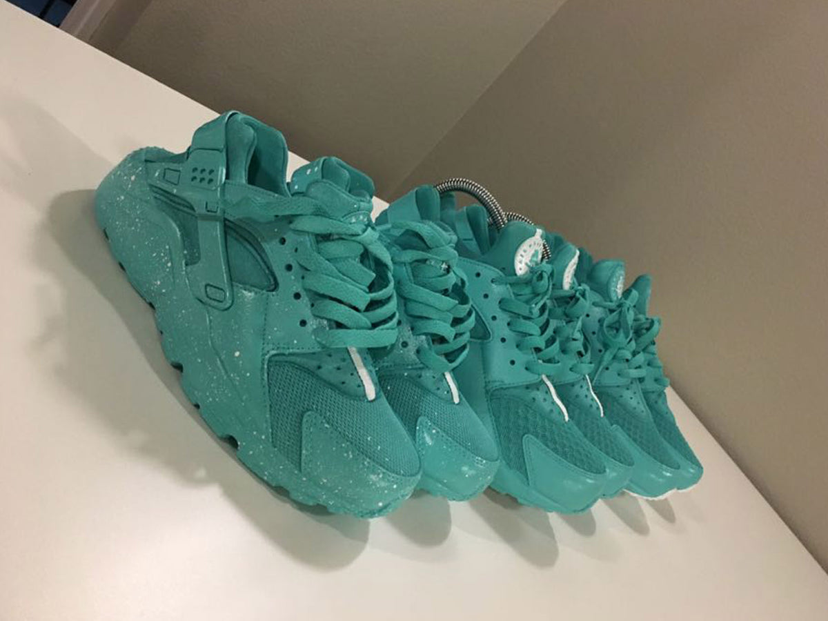 Custom Tiffany Blue Nike Huaraches - Kiaun's Customs